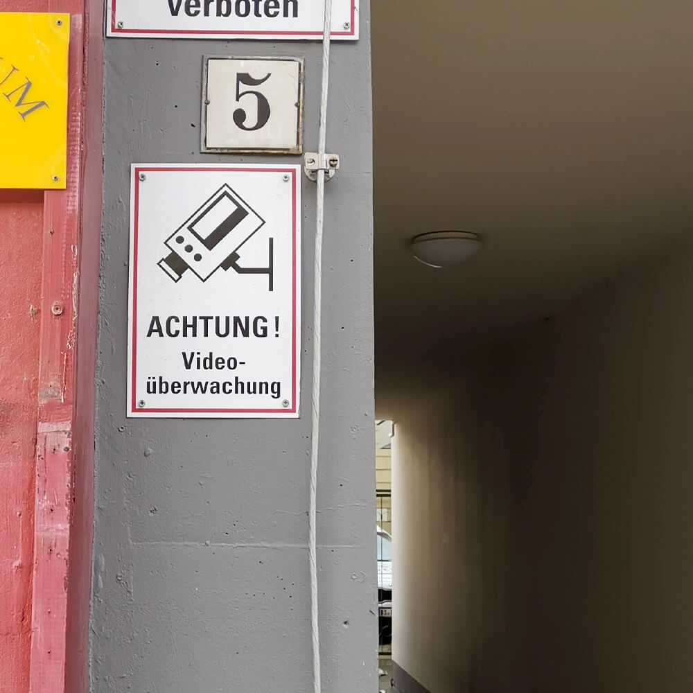 Videoüberwachung-Schild 20x30 Cm Aus PVC – Mit Vorgebohrten Löchern Für Einfache Montage Im Innen- & Außenbereich