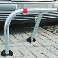 Parkplatz-Absperrpfosten